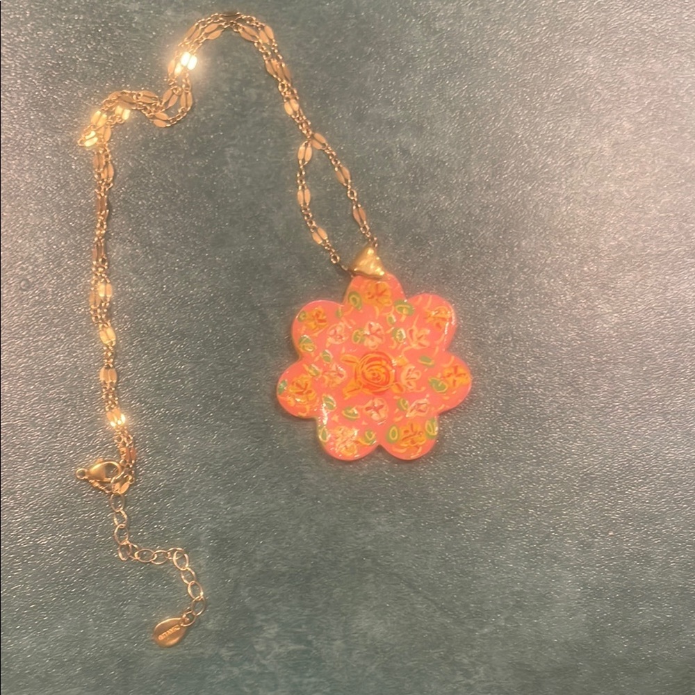 Floral Pendant Necklace in Gold and Pink